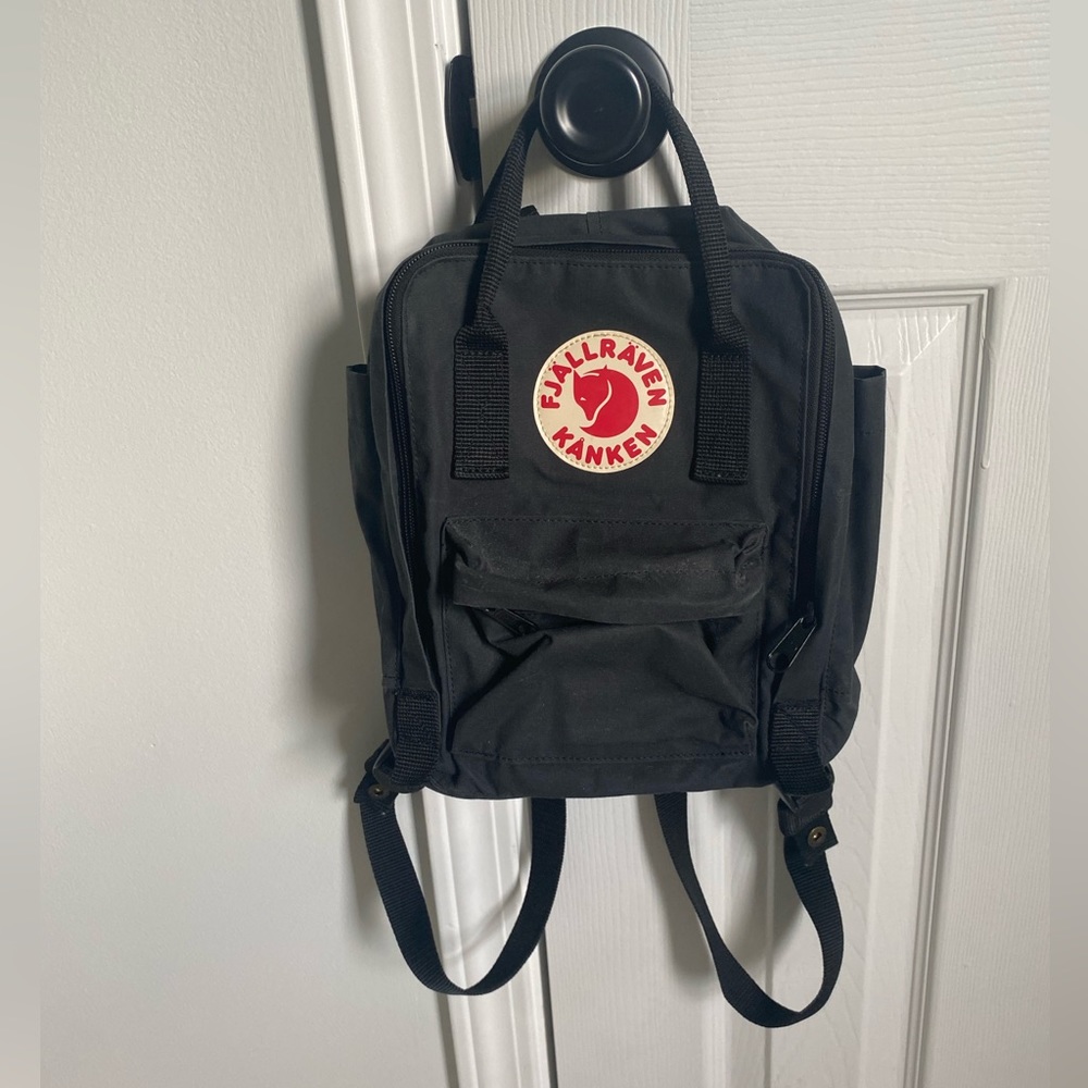 Fjallraven Kanken mini backpack